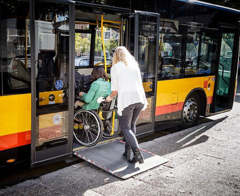 Transport zbiorowy osób z niepełnosprawnościami